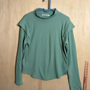 We The Free Long Sleeve Top Free People Waffle Knit Ruffle Shoulder Size Medium